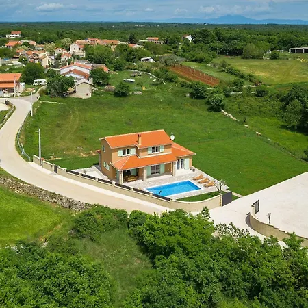 Feriehus Matea Pula